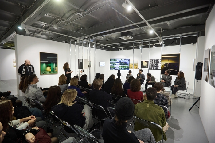 Вокруг дома. В HSE ART GALLERY прошла дискуссия «Внешнее и внутреннее пространство повседневной жизни»