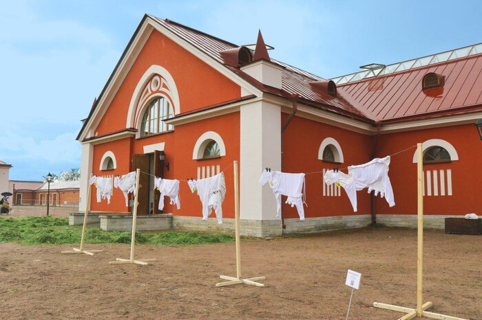 Студенты Школы дизайна устроили «Ферму» в Царском Селе