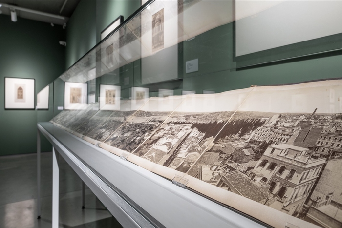 «Шедевры ранней фотографии» в ЦВК Béton