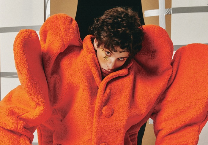 Выпускники Школы дизайна одели Марка Эйдельштейна и Олесю Иванченко