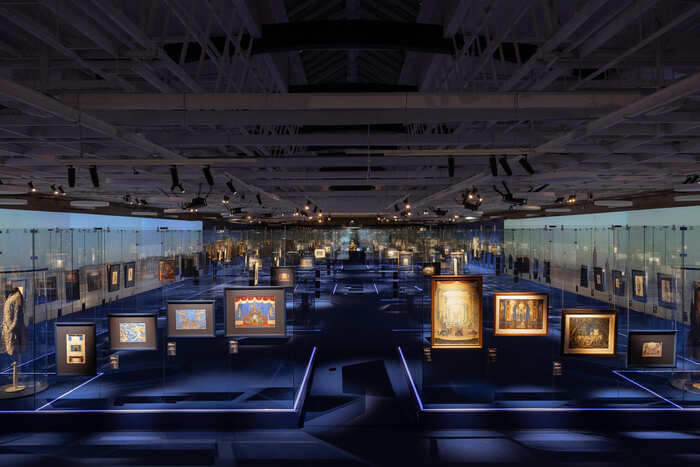 Студенты и кураторы Школы дизайна приняли участие в создании новой выставки в ЦВЗ «Манеж»