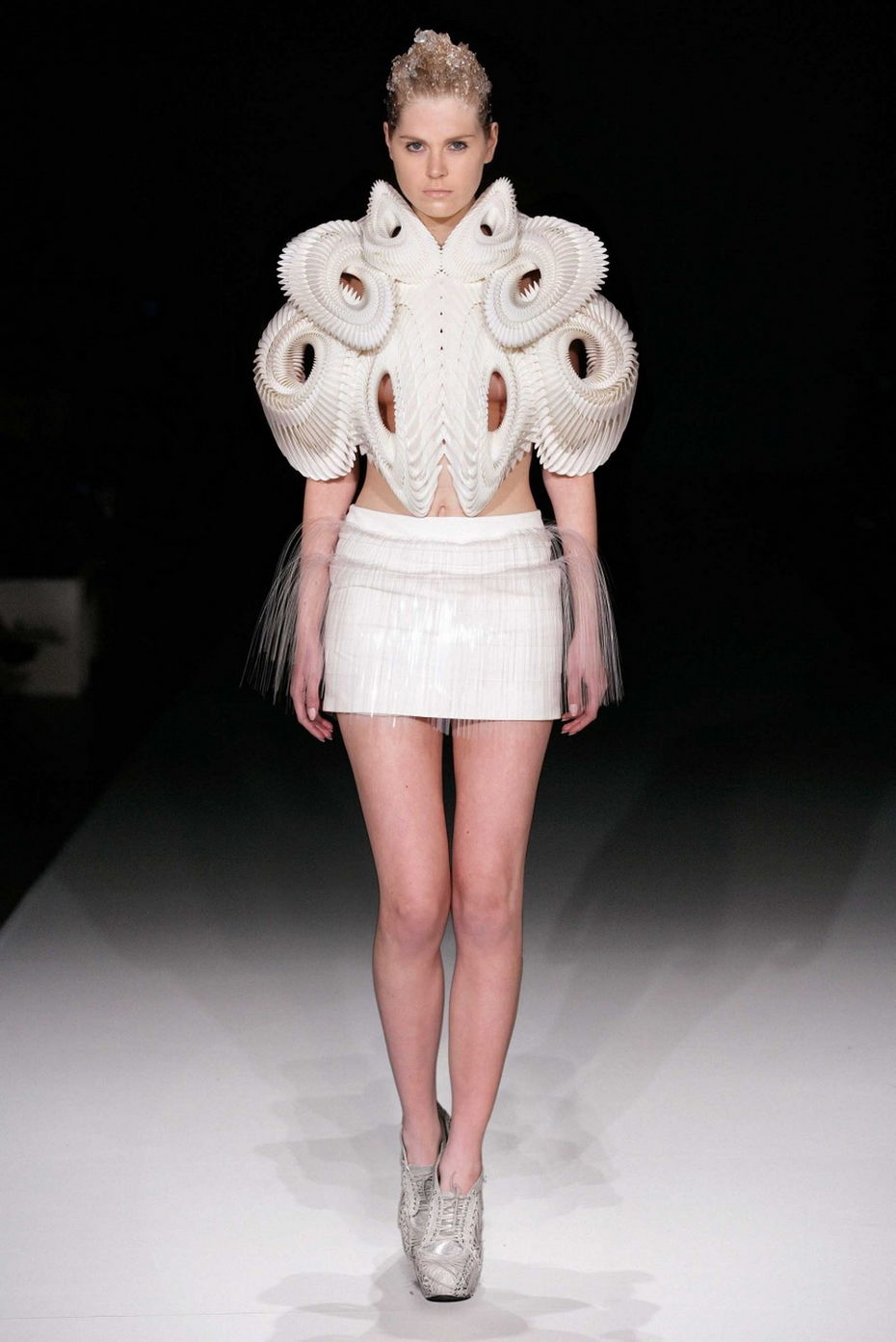 Ирис ван Херпен. Коллекция Crystallization. Лето 2010