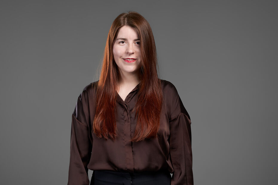 Надя Октябрь