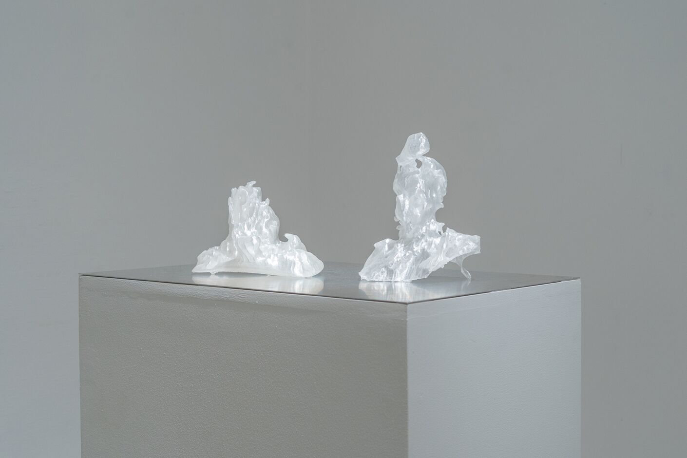 Алёна Саакян, «Леплю скульптуры из рук с закрытыми глазами», 2023