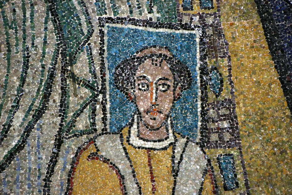 Ил. 2. Портрет папы Пасхалия I (817–824). Пер. пол. IX в. Мозаика. Конха апсиды. Базилика Санта Мария-ин-Домника. Рим